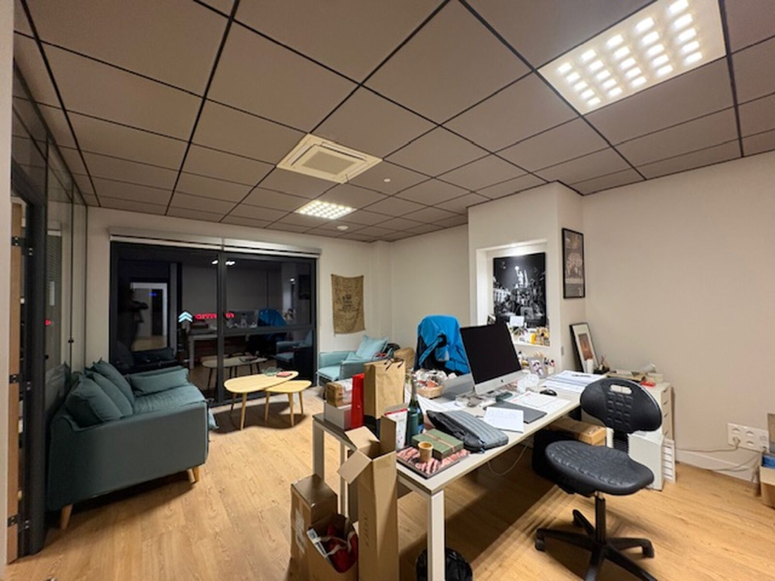 Photo 6 – vente entrepôts / activités	LA CHAPELLE SUR ERDRE (44240)