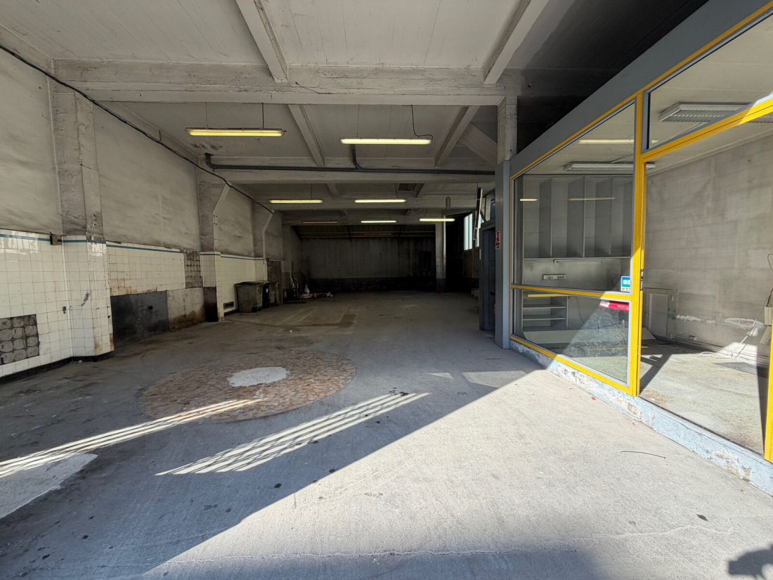 Photo 2 – location entrepôts / activités	NANTES (44000)