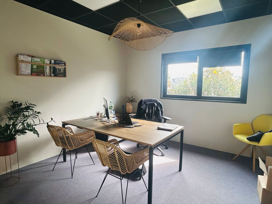 Photo 4 – location bureaux	CAUDAN (56850)