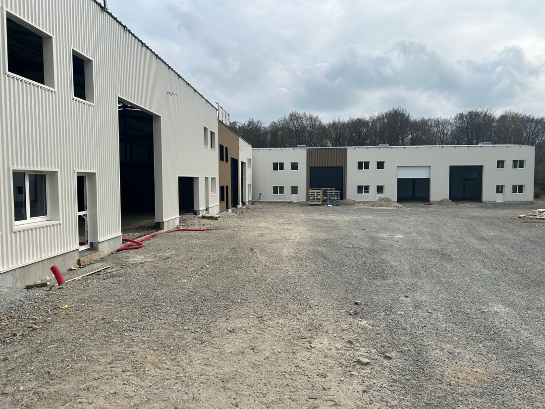 Photo 4 – vente entrepôts / activités	KERVIGNAC (56700)