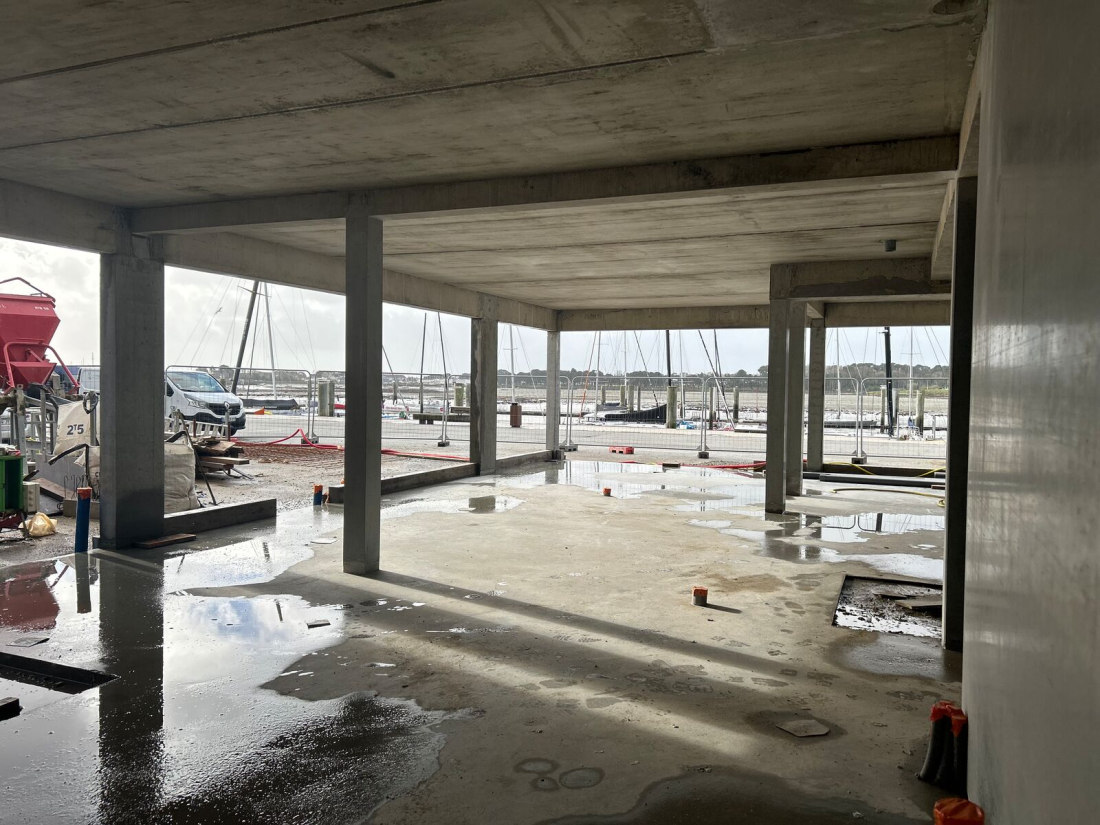 Photo 5 – location entrepôts / activités	LORIENT (56100)