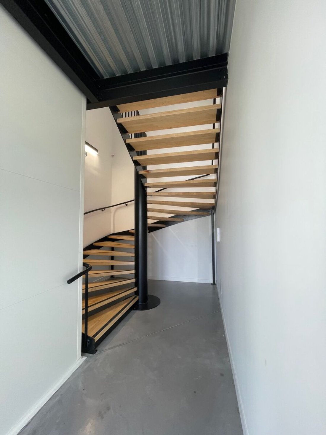 Photo 5 – location bureaux	GRAND CHAMP (56390)