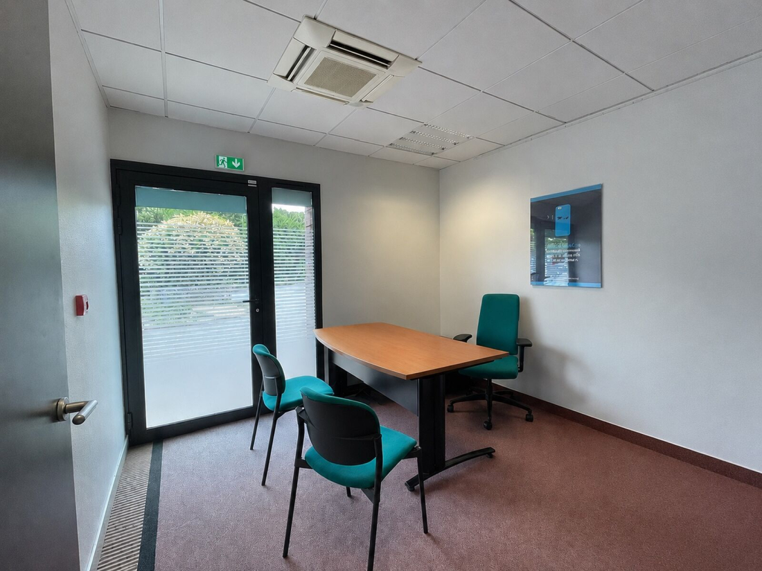 Photo 6 – location bureaux	PLESCOP (56890)