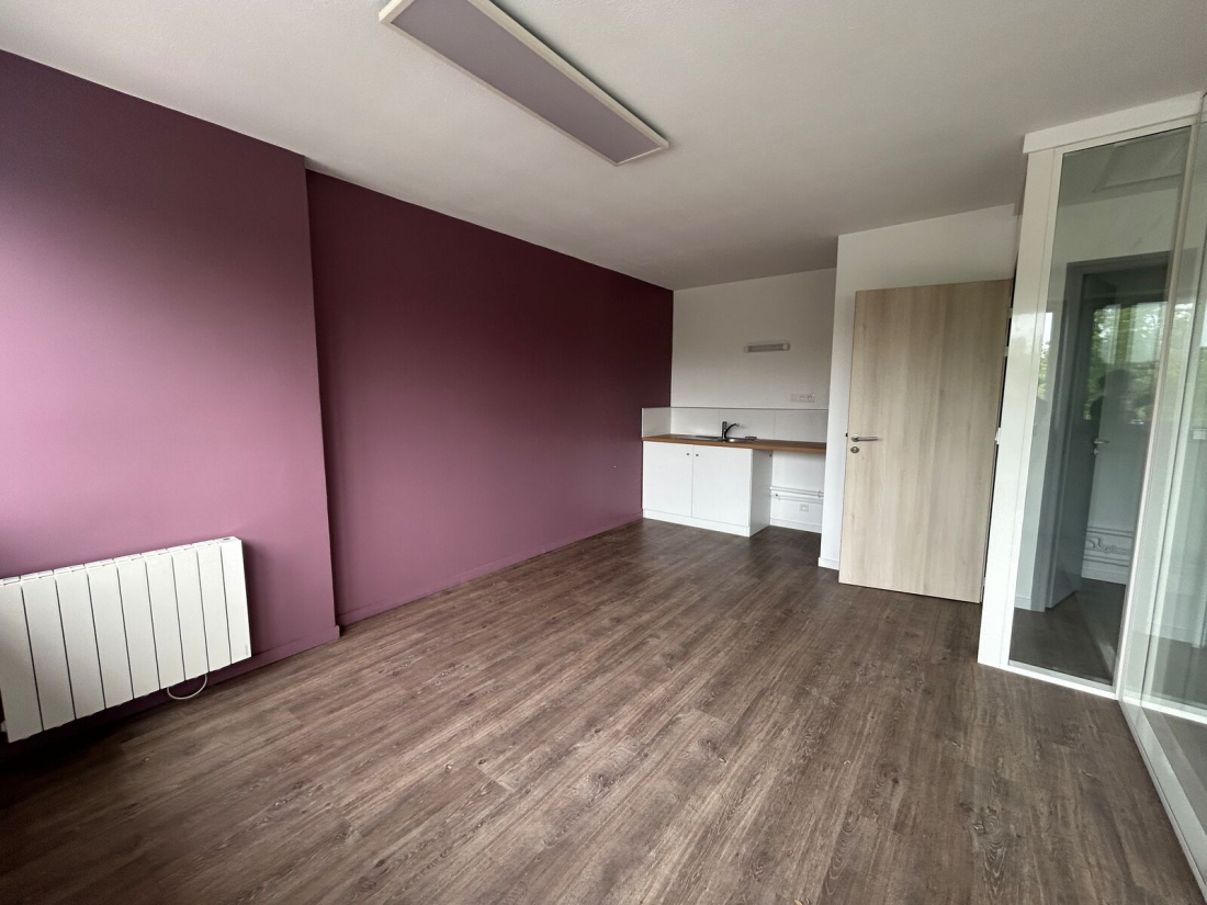 Photo 1 – vente bureaux	PLOEMEUR (56270)