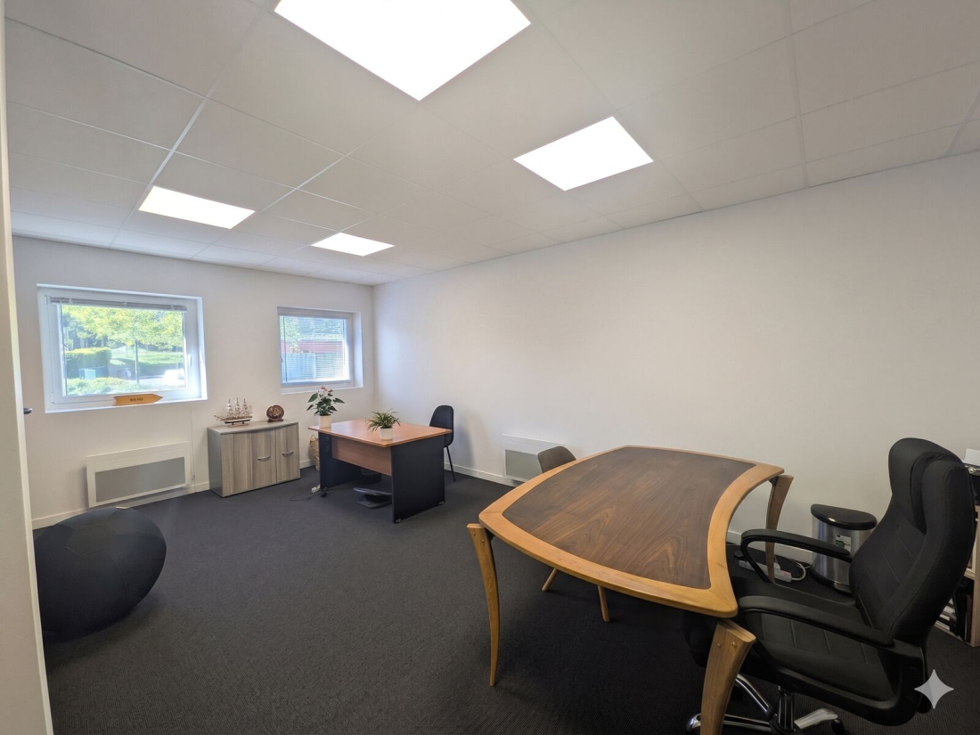 Photo 6 – vente bureaux	SENE (56860)