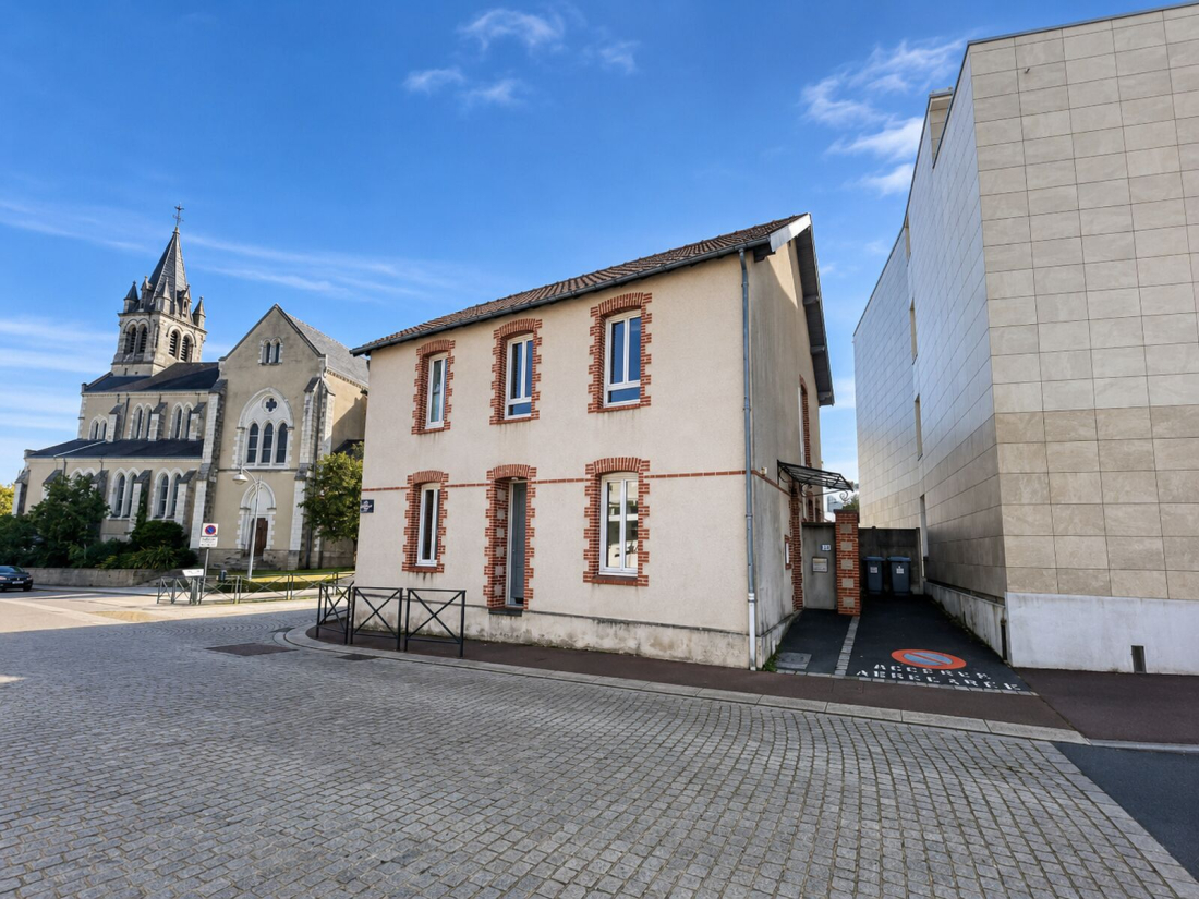 Photo 2 – location Local commercial	BASSE GOULAINE (44115)