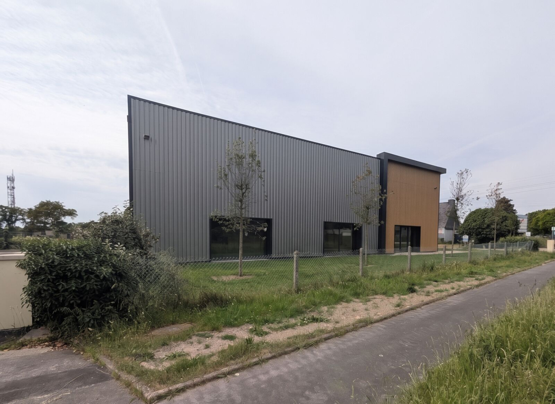 Photo 2 – location entrepôts / activités	SAINT AVE (56890)
