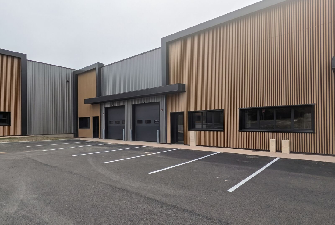Photo 3 – location entrepôts / activités	SAINT AVE (56890)