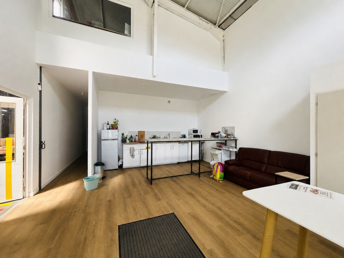 Photo 3 – location entrepôts / activités	LORIENT (56100)