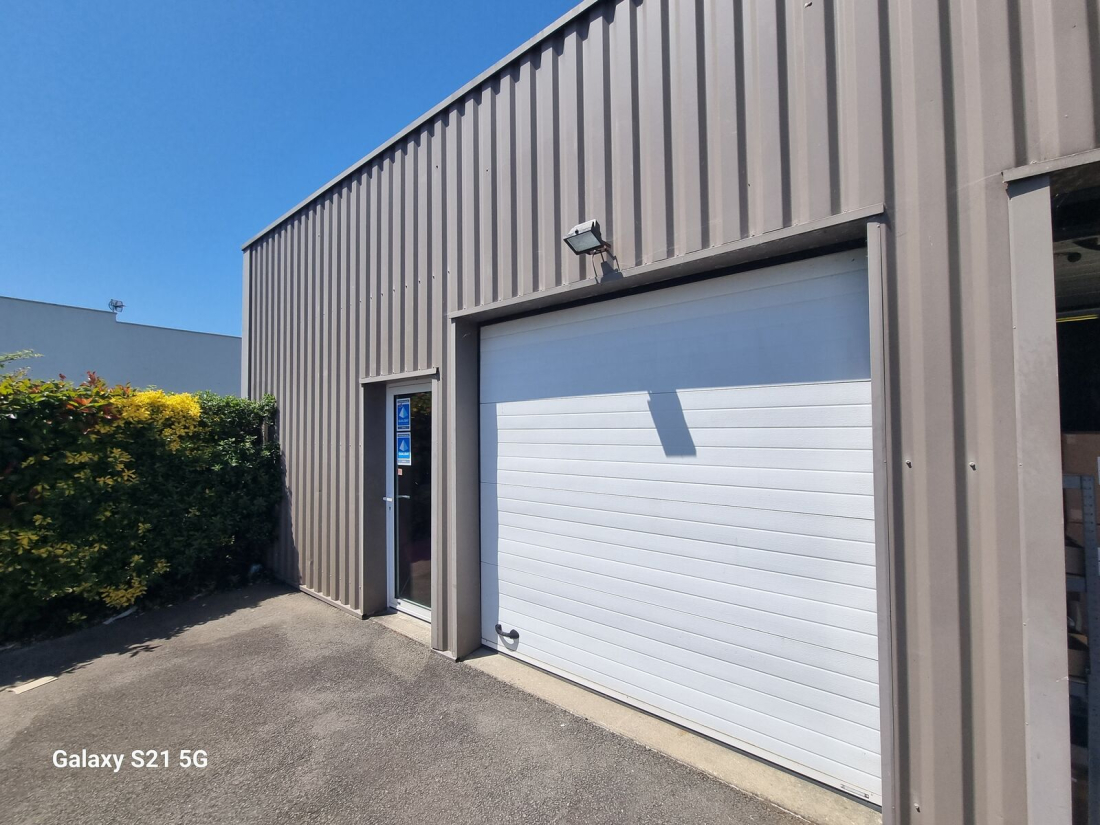 Photo 3 – vente entrepôts / activités	LA MONTAGNE (44620)