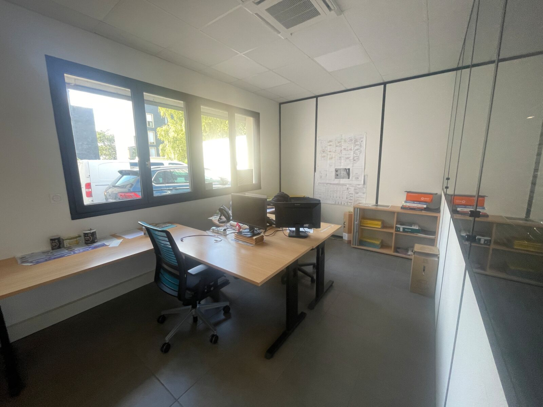 Photo 7 – location entrepôts / activités	SAINTE LUCE SUR LOIRE (44980)