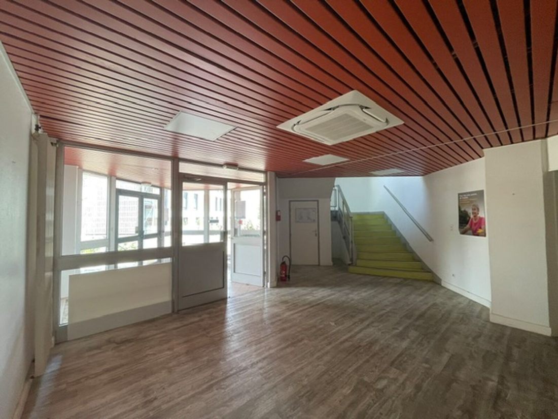 Photo 2 – location bureaux	VANNES (56000)