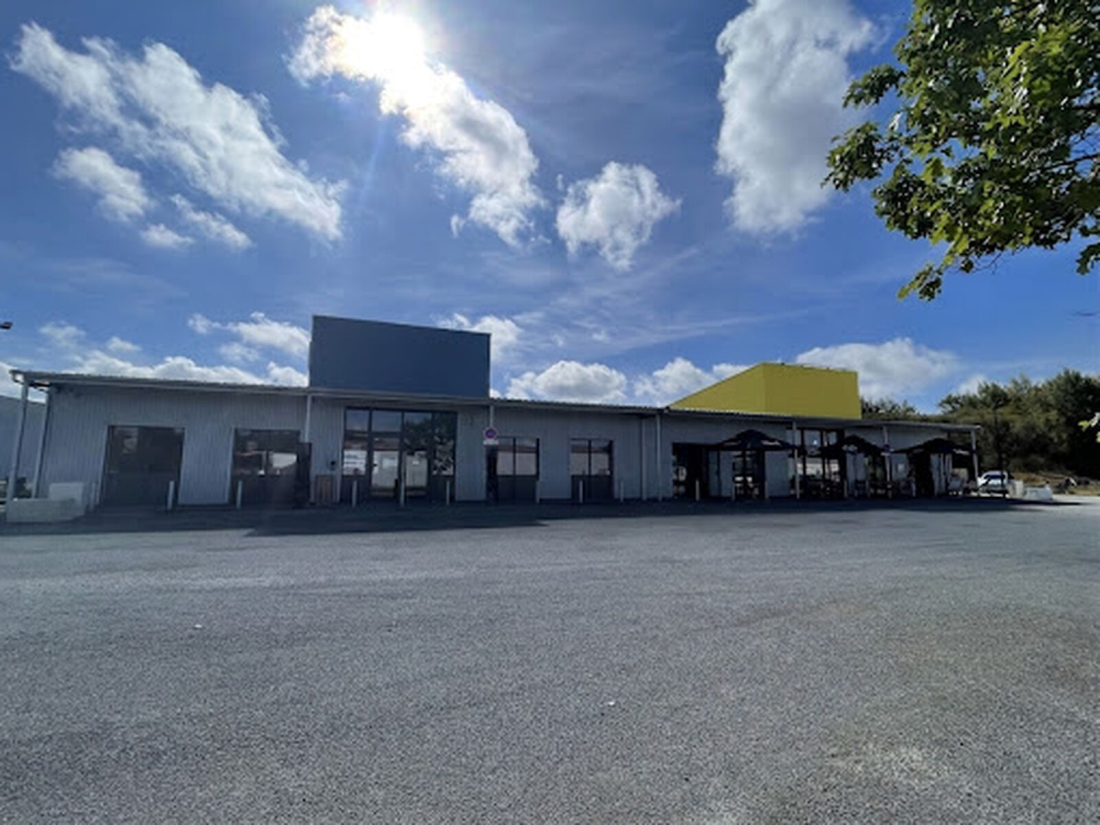 Photo 1 – location Local commercial	ARZAL (56190)
