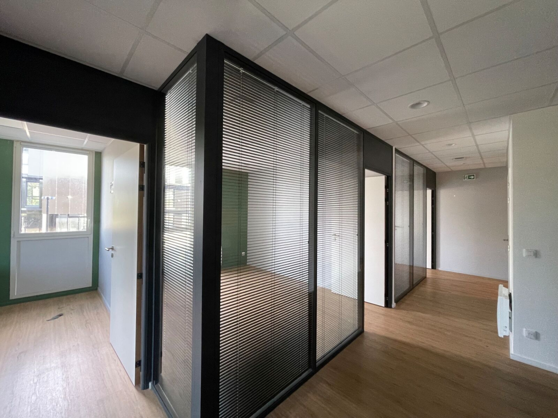 Photo 2 – vente bureaux	VANNES (56000)