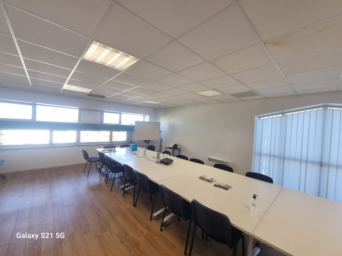 Photo 7 – vente entrepôts / activités	SAINT HERBLAIN (44800)