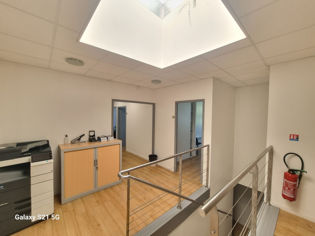 Photo 6 – vente entrepôts / activités	SAINT HERBLAIN (44800)