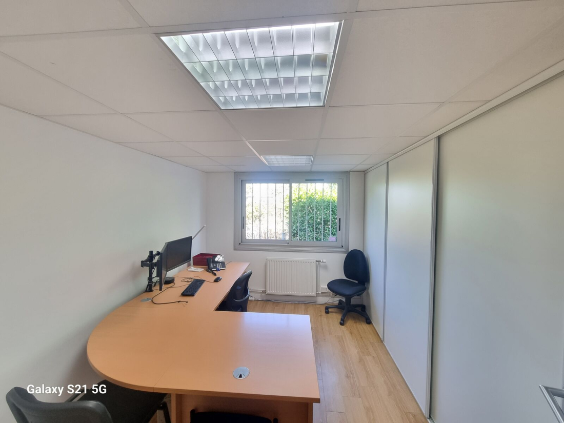 Photo 5 – vente entrepôts / activités	SAINT HERBLAIN (44800)