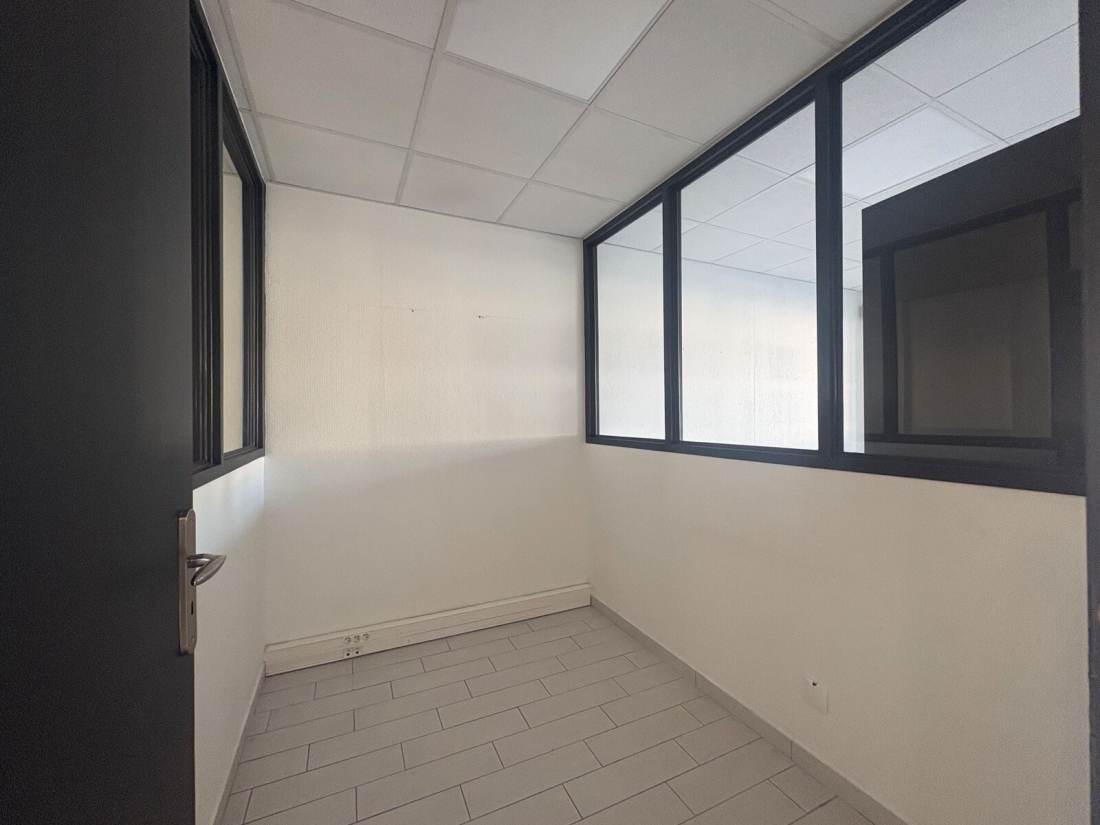 Photo 5 – vente Local commercial	SAINT HERBLAIN (44800)
