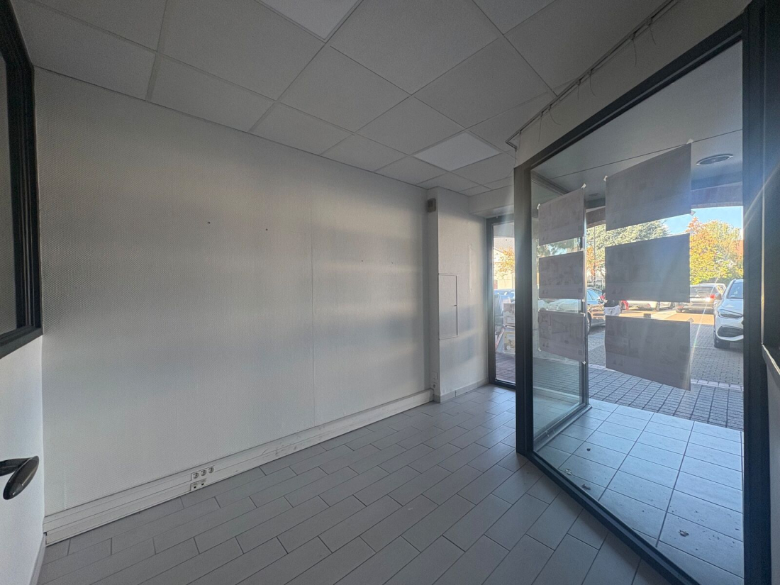 Photo 2 – vente Local commercial	SAINT HERBLAIN (44800)