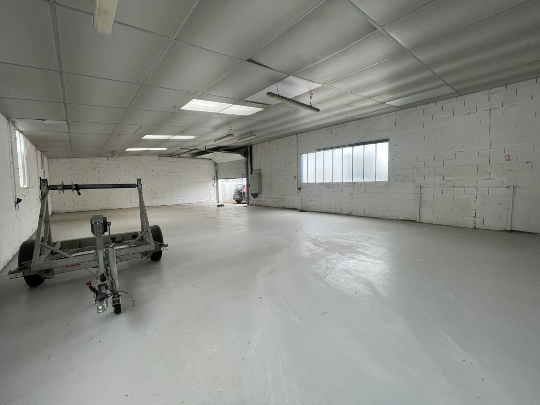 Photo 3 – location entrepôts / activités	CARQUEFOU (44470)