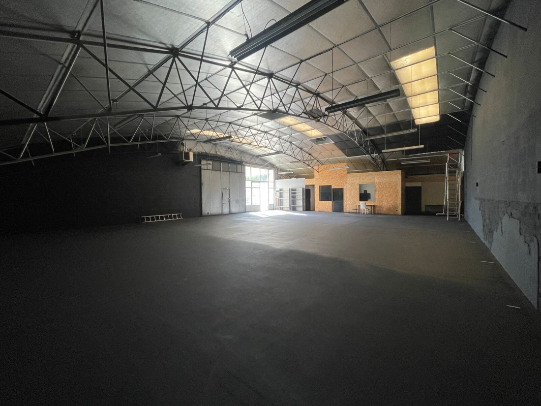 Photo 3 – location entrepôts / activités	NANTES (44000)