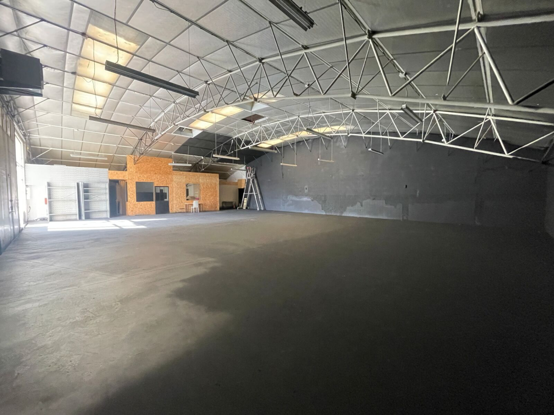 Photo 4 – location entrepôts / activités	NANTES (44000)
