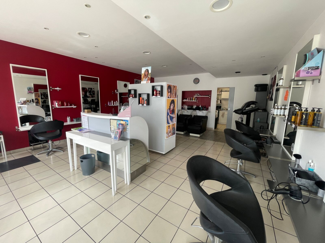 Photo 2 – location Local commercial	SAUTRON (44880)