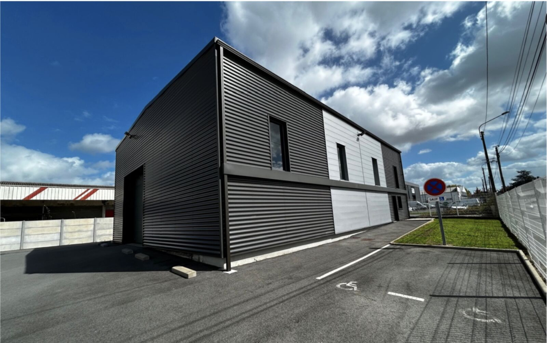 Photo 1 – location entrepôts / activités	CARQUEFOU (44470)
