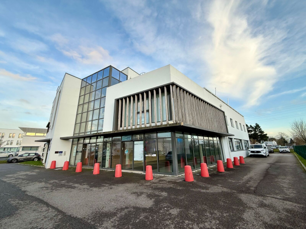 Photo 1 – location bureaux	VANNES (56000)