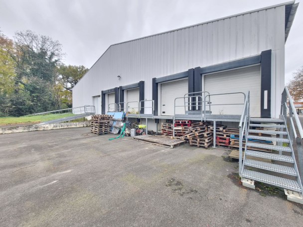 Photo 1 – location entrepôts / activités	VERTOU (44120)
