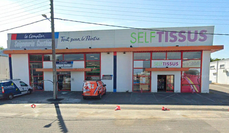 Photo 1 – location Local commercial	VANNES (56000)