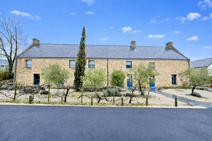 Photo 1 – vente entrepôts / activités	NOYALO (56450)