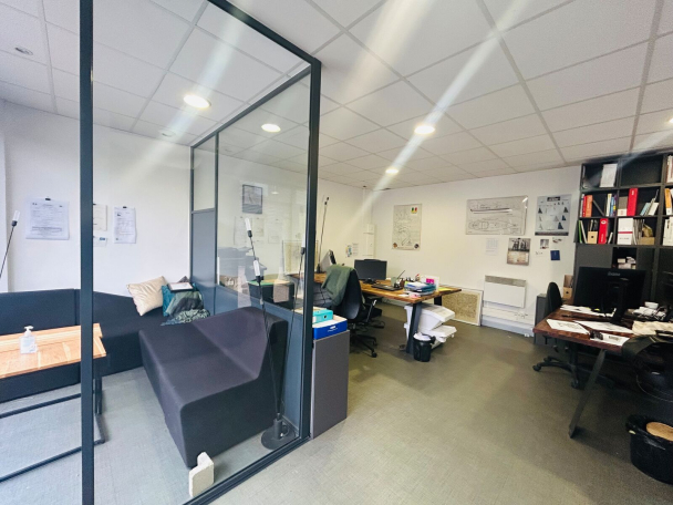 Photo 1 – location bureaux	LORIENT (56100)