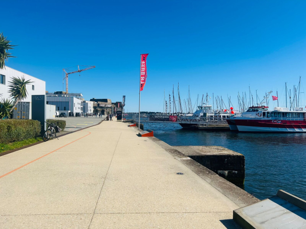 Photo 1 – location entrepôts / activités	LORIENT (56100)