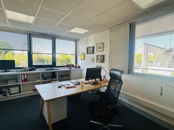 Photo 1 – location bureaux	LORIENT (56100)