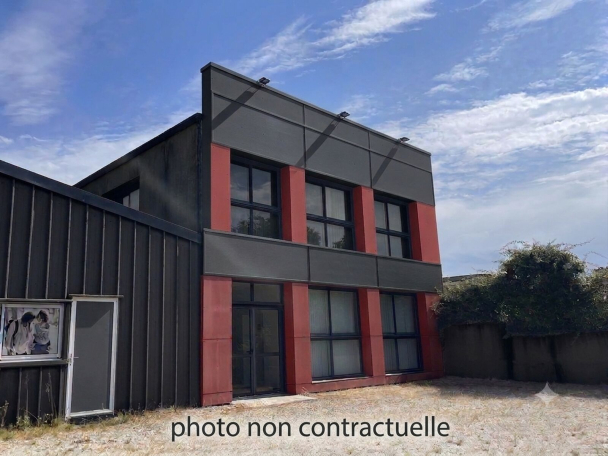 Photo 1 – location entrepôts / activités	CRACH (56950)
