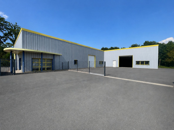 Photo 1 – location entrepôts / activités	GRANDCHAMP DES FONTAINES (44119)