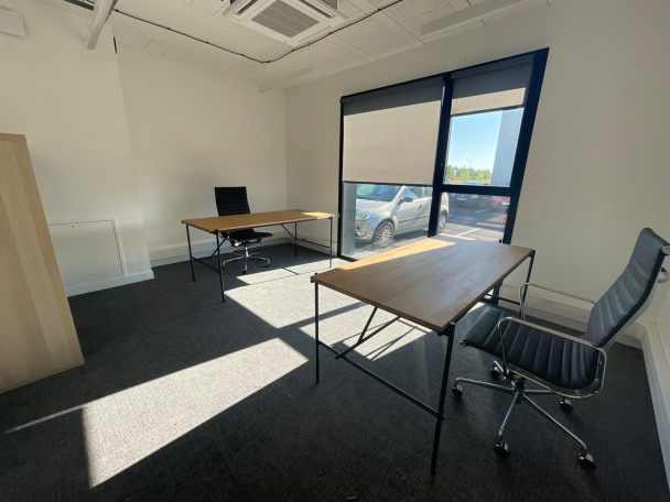Photo 1 – location bureaux	VANNES (56000)