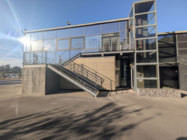Photo 1 – location bureaux	THEIX NOYALO (56450)